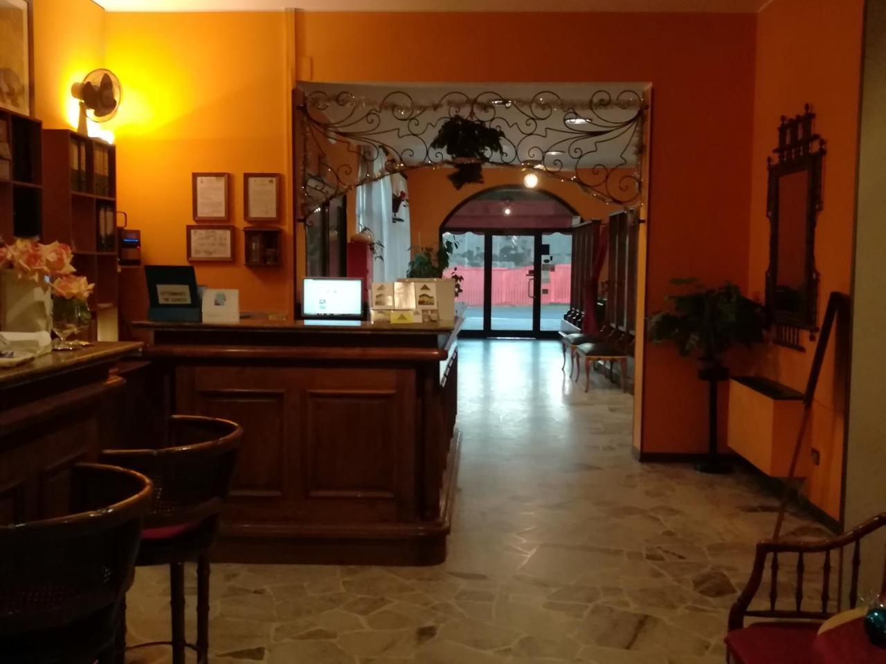 马尔彭萨埃尔酒店 奥莱焦 外观 照片